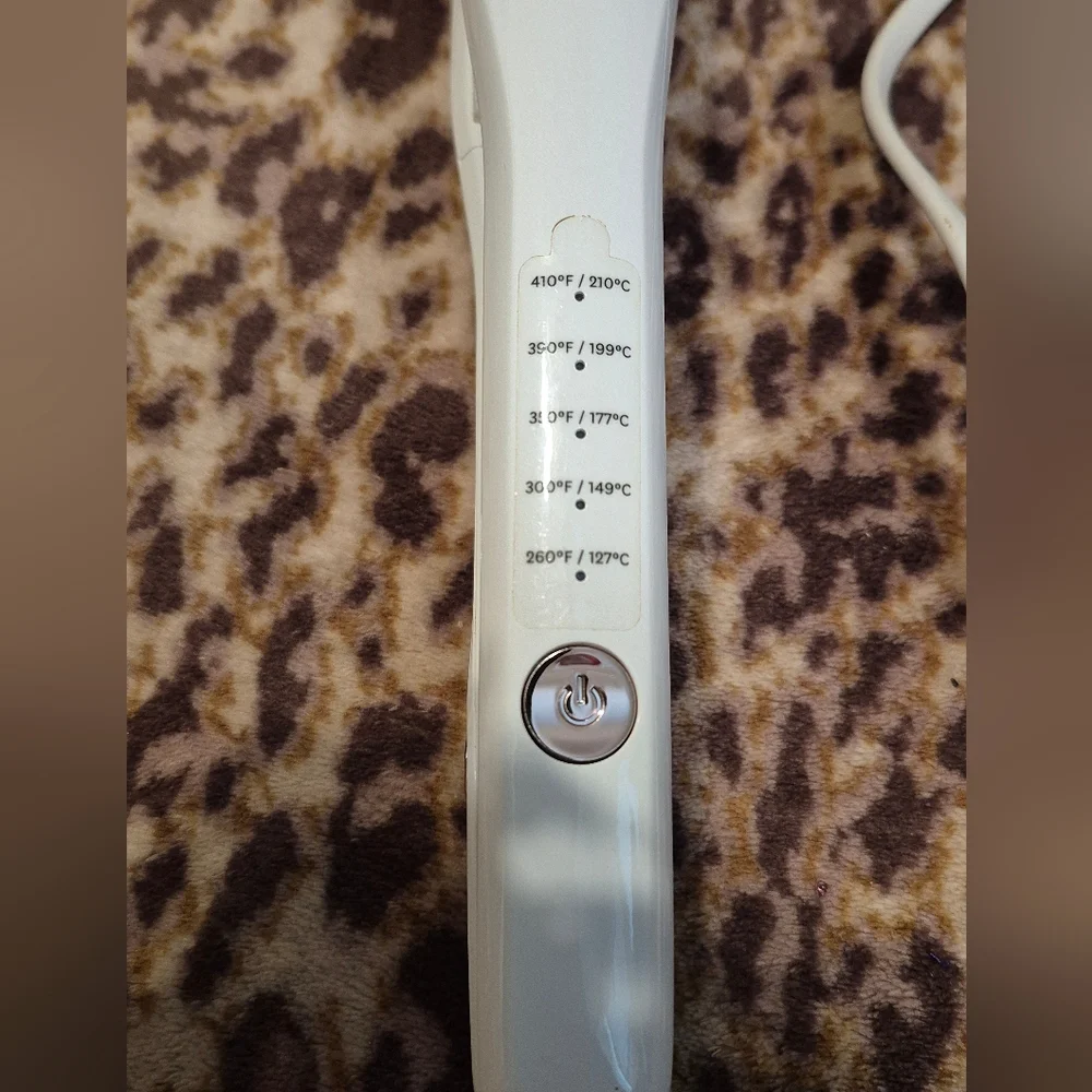T3 White Singlepass Styleplus Hair Straightener Unused-Like New